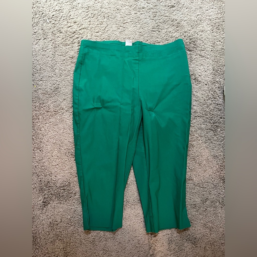 Chico’s Green Cropped Pants